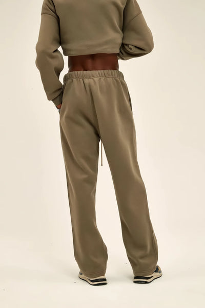 Straight-Lined_Cashmere_Sweatpants-04_600x600.jpg